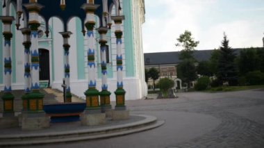 Beş katlı Lavra Bell 1741-1770 yıllarda inşa kule,