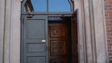 Sant Eustorgio Bazilikası Milano kilisesidir