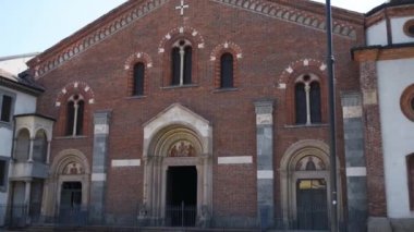 Sant Eustorgio Bazilikası Milano kilisesidir