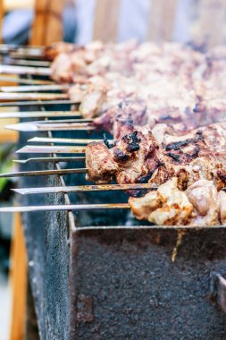 taze sıcak şişleri