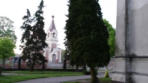 Catholic church in Slawatycze — Stock Video