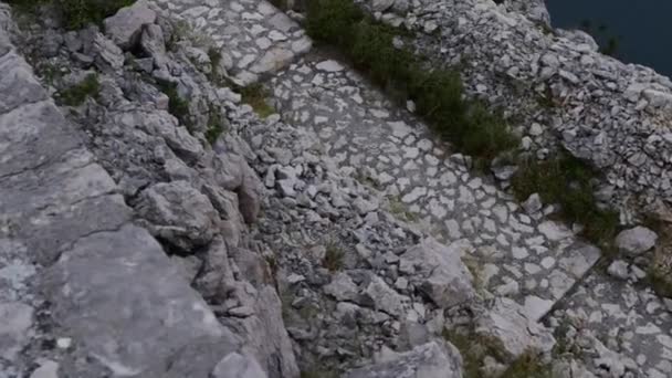 Θέα από την γέφυρα του Maslenica της Κροατίας — Αρχείο Βίντεο