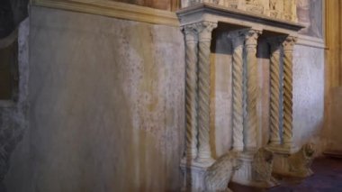 Sant Eustorgio Bazilikası Milano kilisesidir
