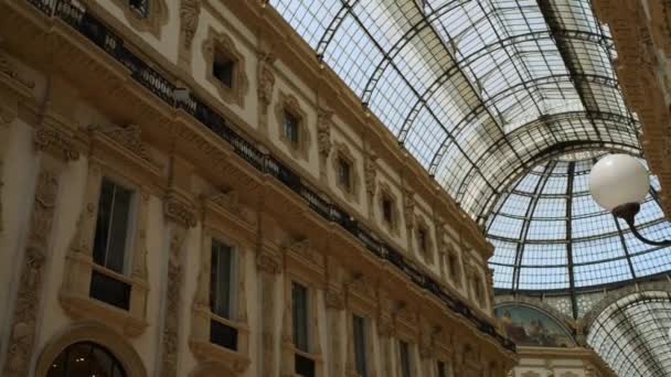 Galleria Vittorio Emanuele II Milánóban — Stock videók