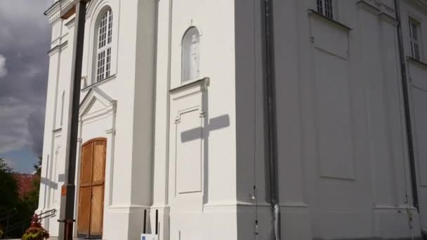 St. Sigismund van Bourgondië kerk in Kleszczele — Stockvideo