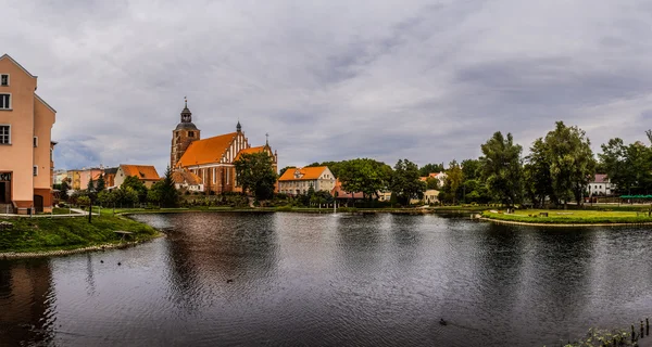 Kerk van Sts. Anna gelegen in Barczewo, Polen — Stockfoto