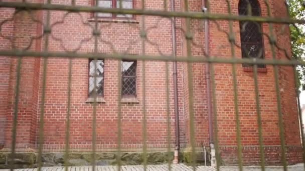 Lutherse kerk van Christus in Olsztyn, Polen — Stockvideo