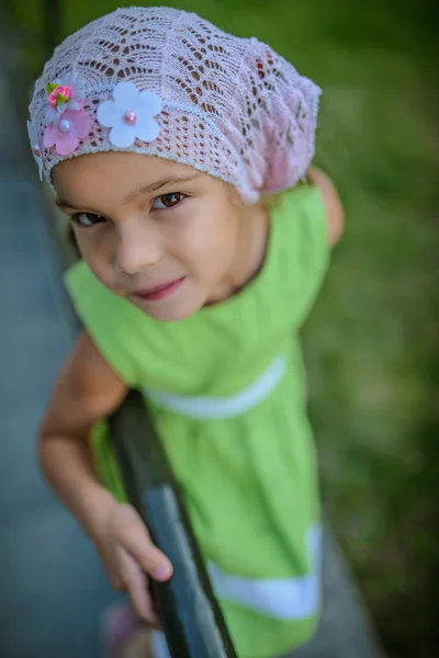 Smiling little girl — Stock Photo, Image