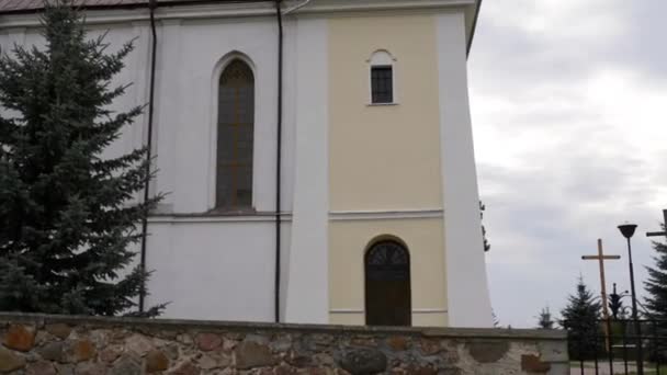 Igreja Paroquial Descoberta em Maly Plock — Vídeo de Stock