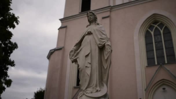 在 Piatnica，波兰的主教堂的变形术 — 图库视频影像