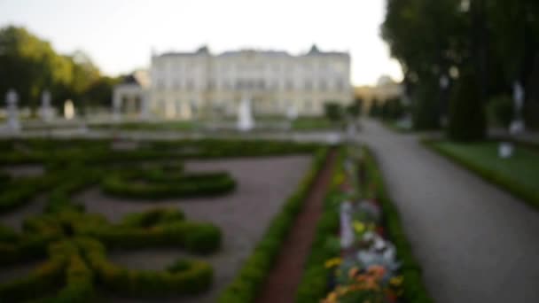 Giardino vicino a Palazzo Branicki a Bialystok — Video Stock