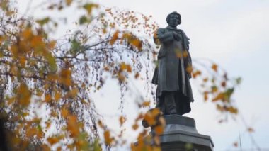 Adam Mickiewicz Anıtı, Varşova, Polonya