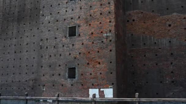 Sforza Castle je hrad v Miláně, v severní Itálii. — Stock video