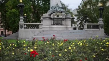 Adam Mickiewicz Anıtı, Varşova, Polonya