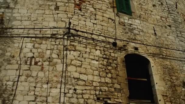 Sibenik é uma cidade histórica na Croácia — Vídeo de Stock