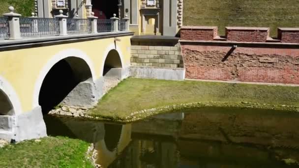 Castillo de Nesvizh en Belarús — Vídeo de stock