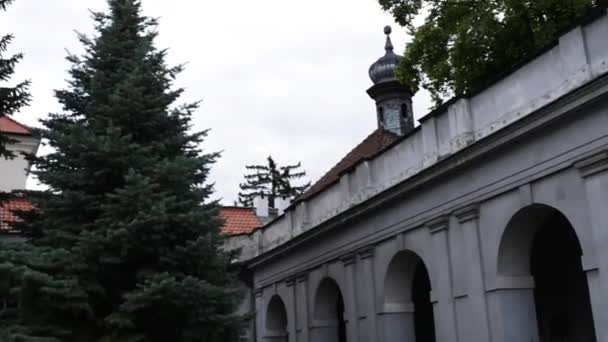 Kirche des heiligen Anthony von Padua in Warschau — Stockvideo