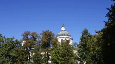Stanislaw Kostka Potocki mezarına Wilanow