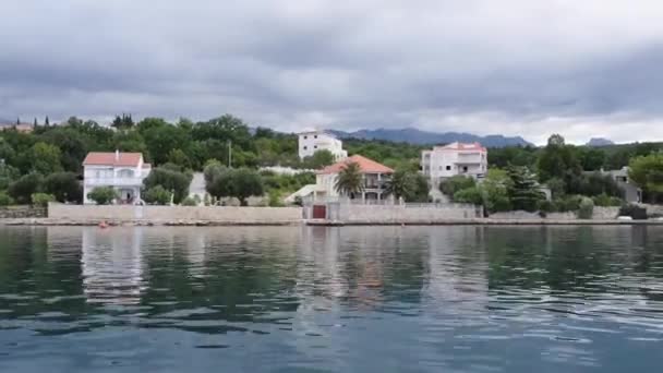 Costa croata en el mar Adriático — Vídeo de stock