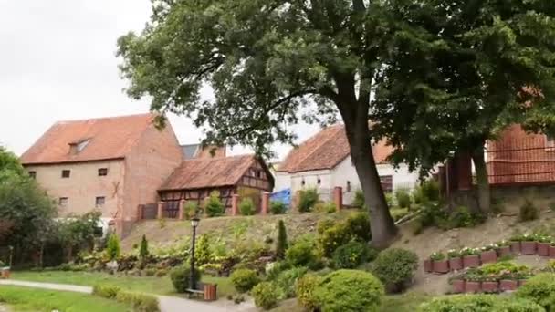 Iglesia de los Santos. Anna ubicada en Barczewo, Polonia — Vídeos de Stock