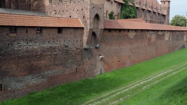 Castillo de la Orden Teutónica en Malbork, Polonia — Vídeos de Stock