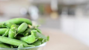 Dikişsiz dairesel hareket: Pisum, aile Fabaceae