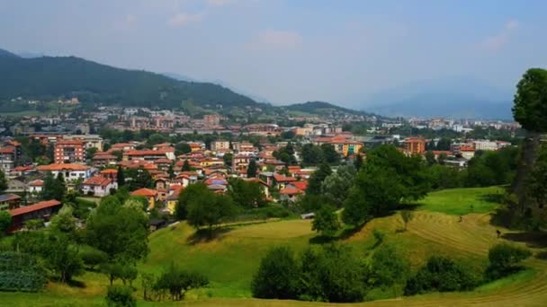 Bérgamo es una ciudad en Lombardía, Italia — Vídeo de stock