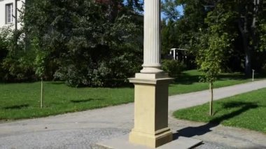 Stella ile kartal Wilanow Sarayı, Varşova yakınındaki