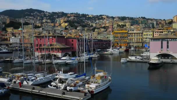Haven van Genua aan de Middellandse Zee — Stockvideo