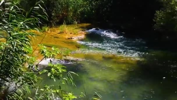 Плитвицкие озера в Хорватии — стоковое видео