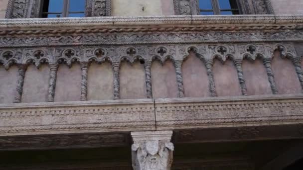 Basilique de Sant Andrea est catholique romaine à Mantoue — Video