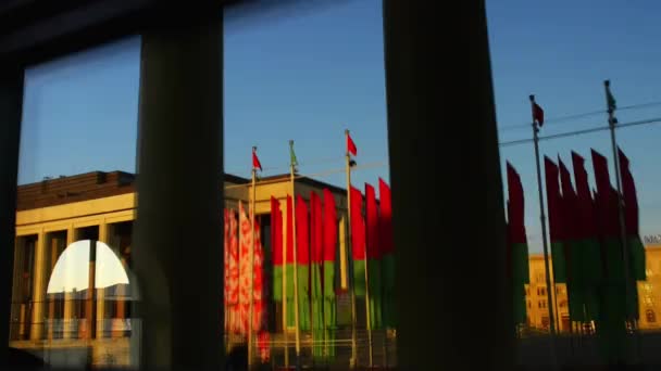 Red and green flags on Independence Avenue, Minsk — Stock Video