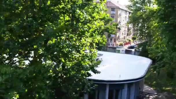 Voir le train qui voyage 