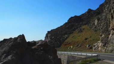 Hırvat Adriyatik Denizi kıyısında