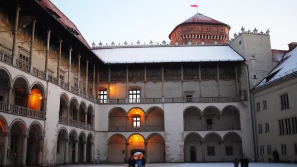 Arcadas de Sigismundo I no Castelo Wawel, Cracóvia — Vídeo de Stock