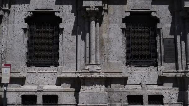 Old buildings in Mantua, Italy — Stock Video