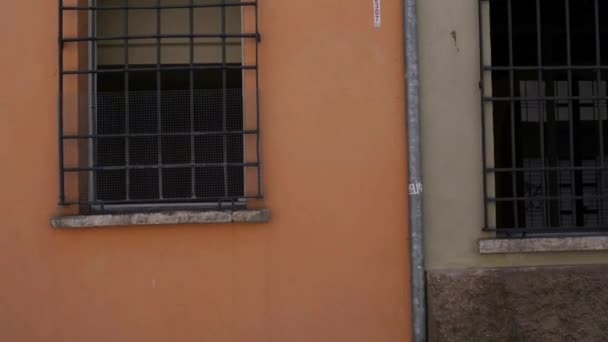 Oude gebouwen in Mantova, Italië — Stockvideo