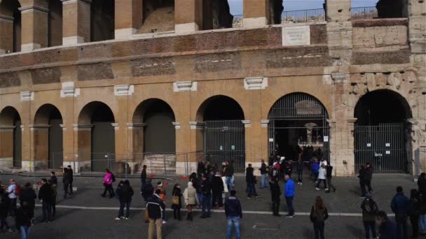 Colosseum of Flavische amfitheater in Rome, Italië — Stockvideo