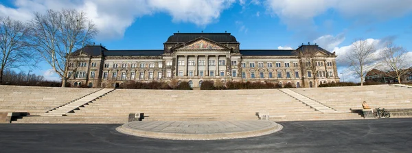 Edificios del Ministerio de Hacienda en Dresde —  Fotos de Stock