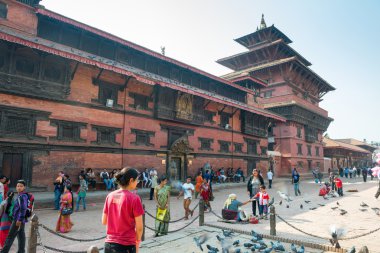 Kraliyet Sarayı, Golden gate ve Müzesi