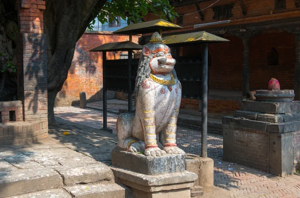 Statue auf einem durbar Quadrat von bhaktapur — Stockfoto