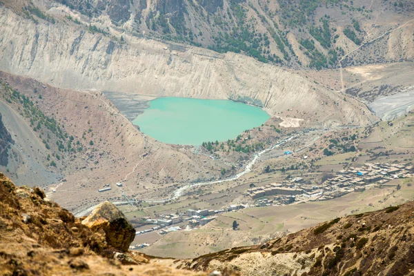 Annapurna Circui Gangapurna gölü etrafında bizimkiler yaşar — Stok fotoğraf