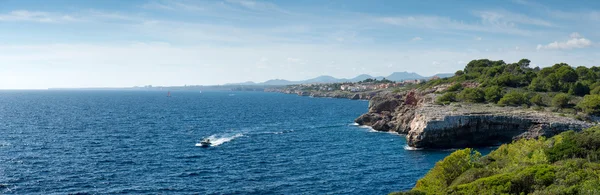 Vacker kustlinje i Portocristo (Mallorca) — Stockfoto