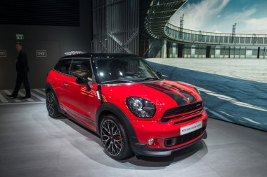 Mini John Cooper çalışıyor