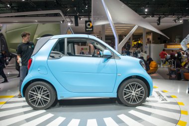 New SMART fortwo cabrio - world premiere.