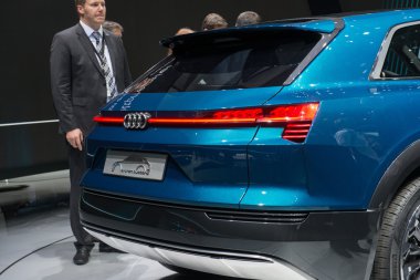 Audi e-tron quattro concept - world premiere.