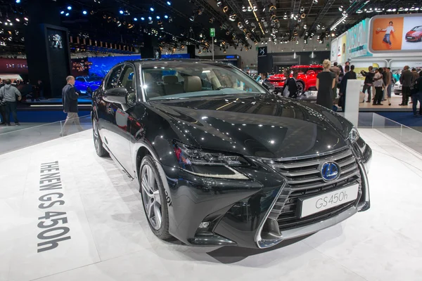 Lexus GS 450H - European premiere. — Zdjęcie stockowe