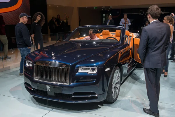 Rolls-Royce Dawn - world premiere. — Zdjęcie stockowe