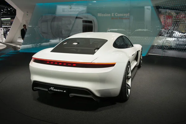 Porsche missie E Concept - wereldpremière. — Stockfoto