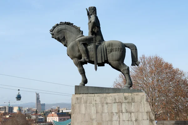 Statue von vakhtang i gorgasali — Stockfoto